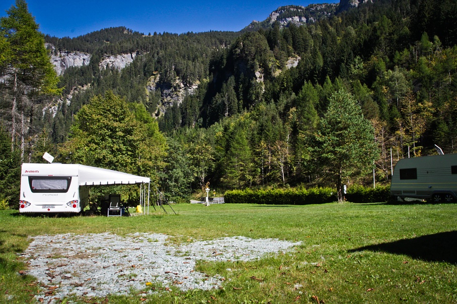 Stellplätze - Camping Rania - Zillis - Hinterrhein - Graubünden